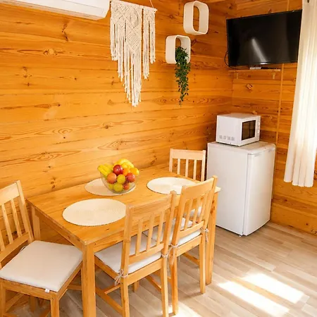 Homes For 4 People Near The Sea *